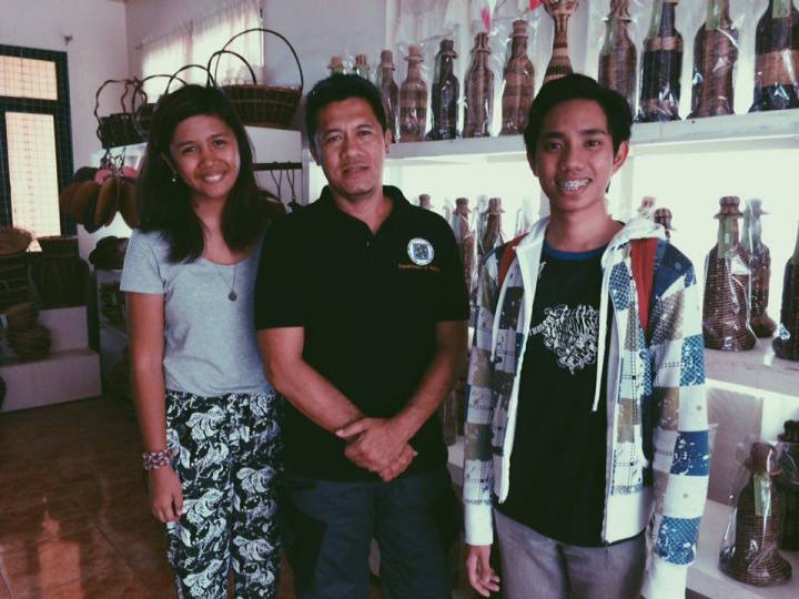 With Antonio Salumbides and my tag team for a year's worth of stories, Leo Ecijan.