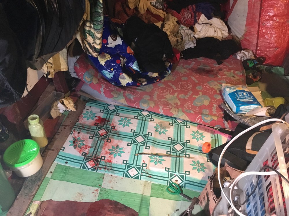 Lalaking nanlaban daw sa mga pulis at pinatay sa kanyang munting barung-barong sa Balintawak, Quezon City