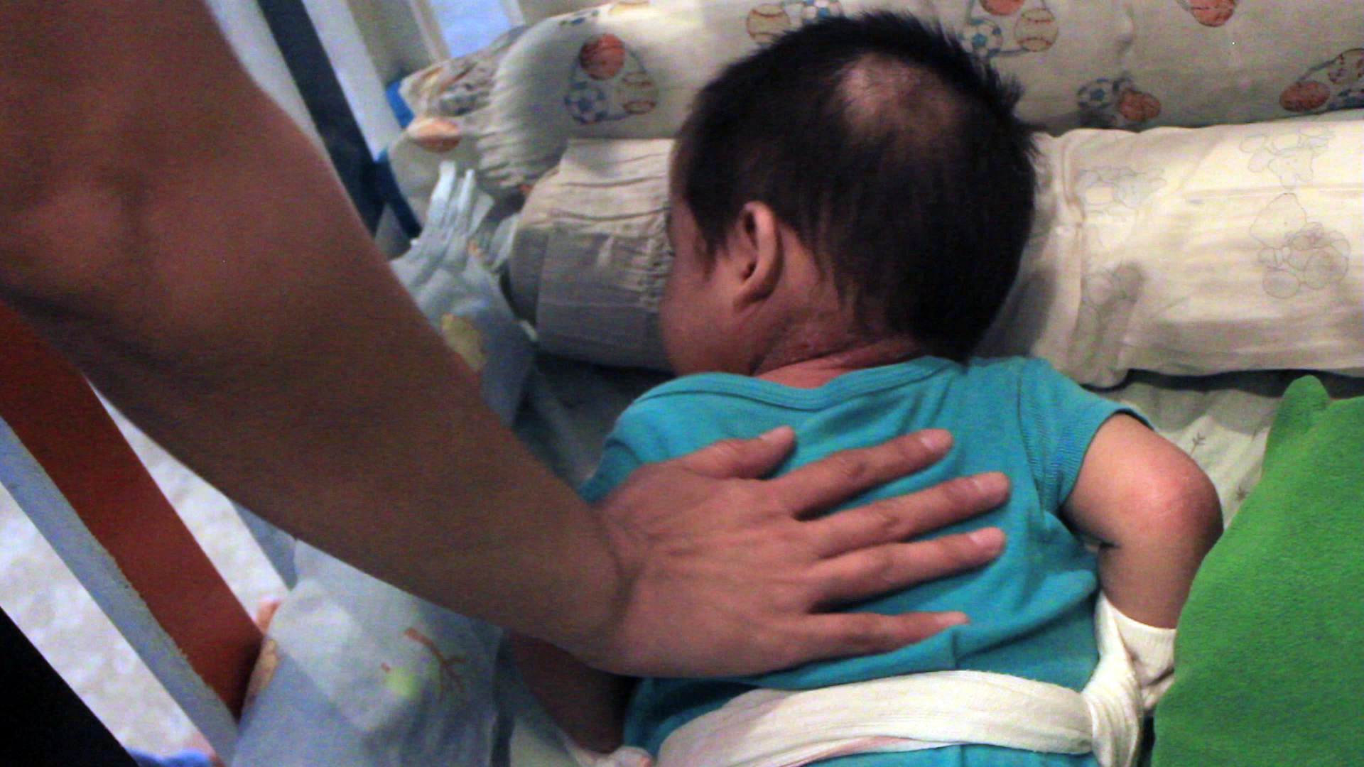 subselfie-little-angels-in-need-of-hugs-baby-in-pain