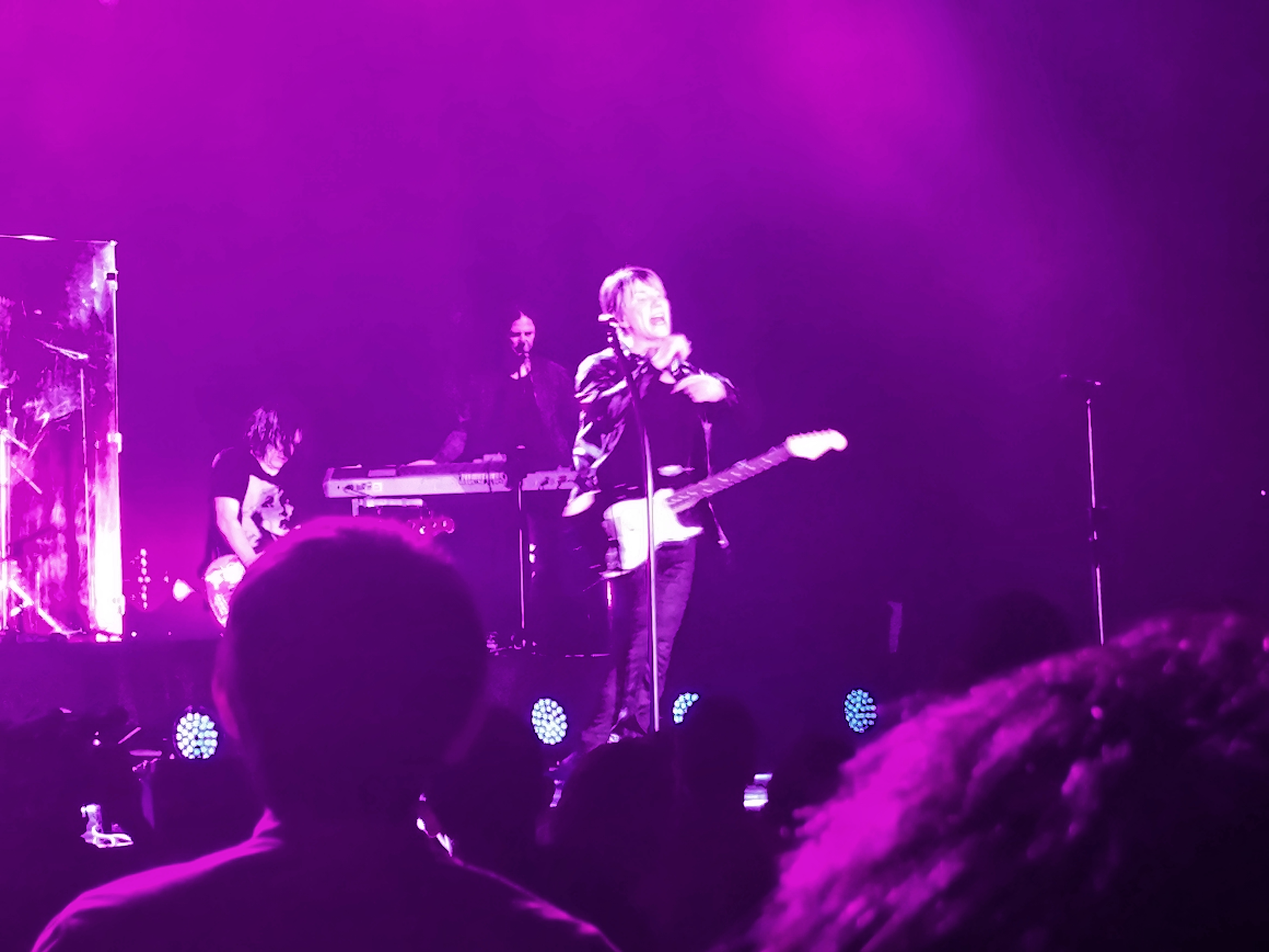 subselfie-going-gaga-over-the-goo-goo-dolls-dawnavie-dadis-24