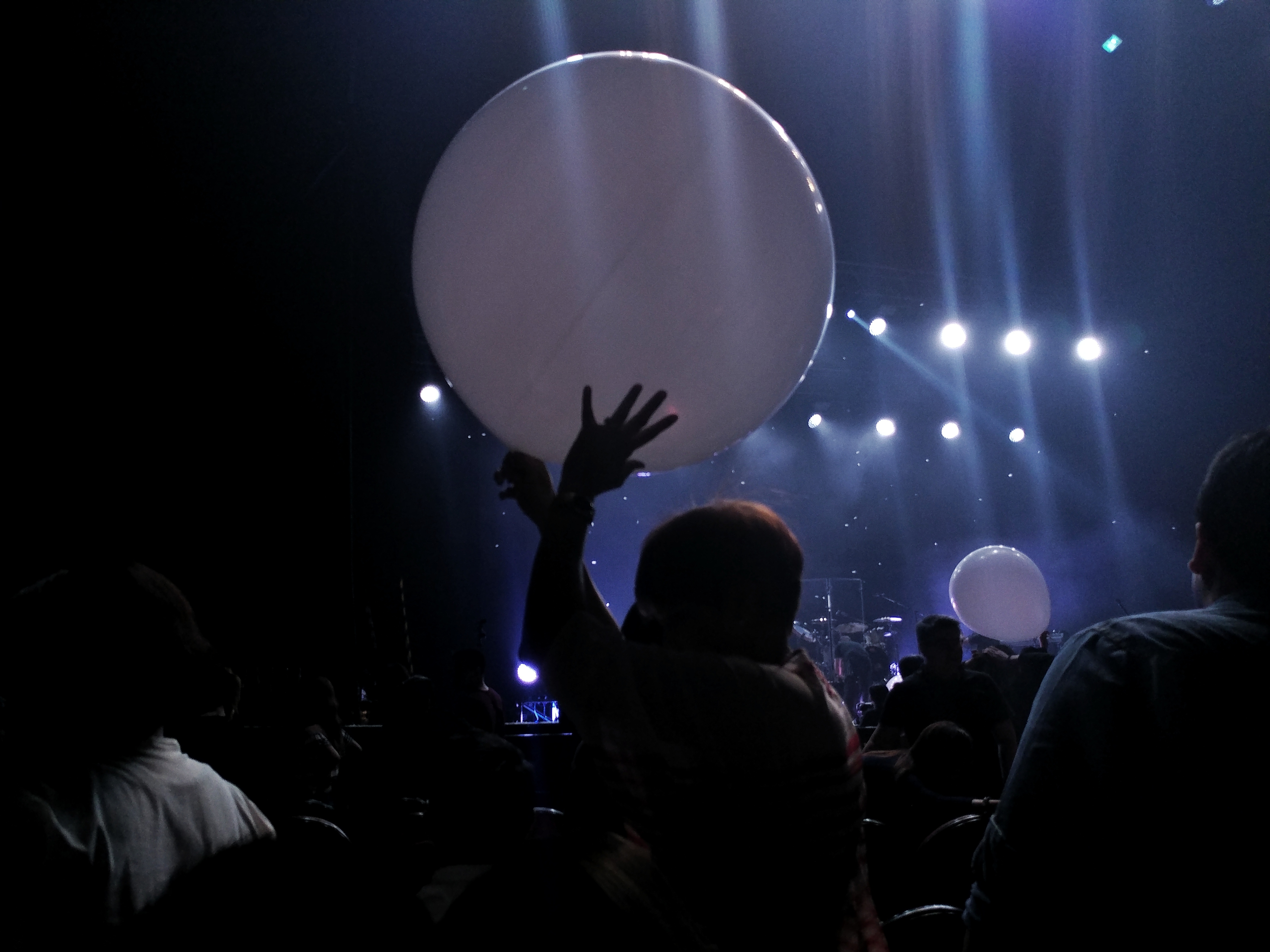 subselfie-going-gaga-over-the-goo-goo-dolls-dawnavie-dadis-56