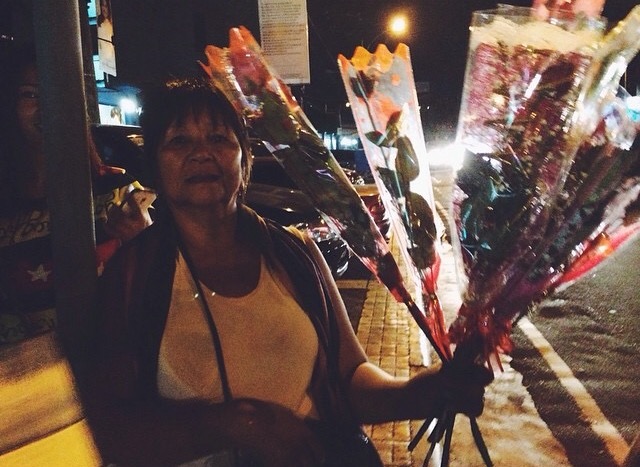 SubSelfie-laborer-flower vendor