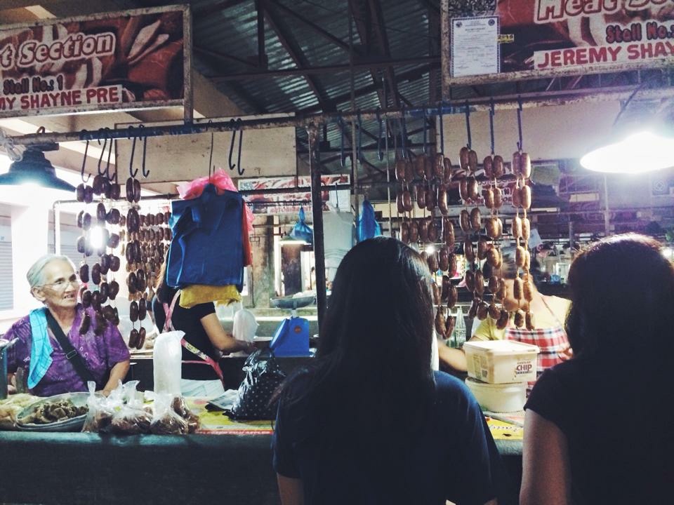 SubSelfie-laborer-longganisa vendor