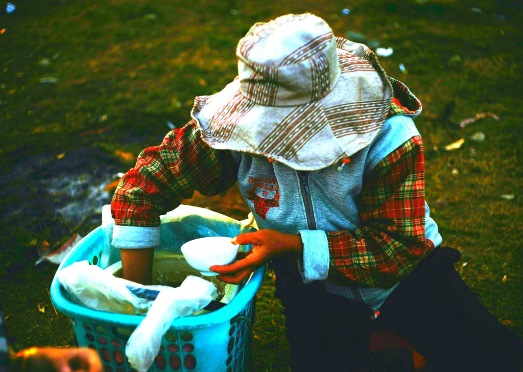 Kung Paano Hinaharap ng Babae ang&nbsp;Hirap