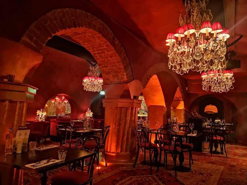 This is one of our favorite underground restaurants in Utrecht. It is former wine cellar turned medieval-inspired cafe.