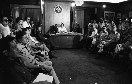 Marcos Meeting with Military 1972