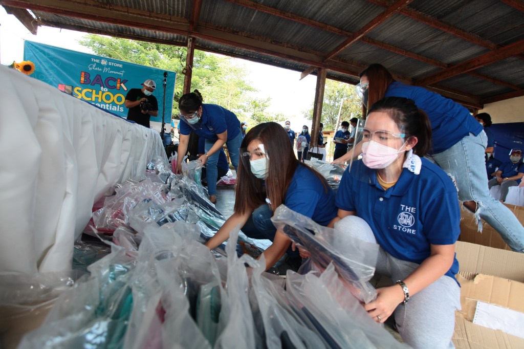 SM brings joy to Cabanatuan&nbsp;school